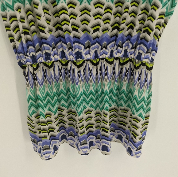 La Blanca Hike in Hawaii Swim Colorful Cover Up - Picture 5 of 11